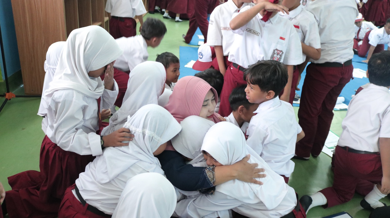 Wisata LiterAsyik Ke Perpustakaan Jakarta Timur Bersama SDN Pondok Bambu 10
